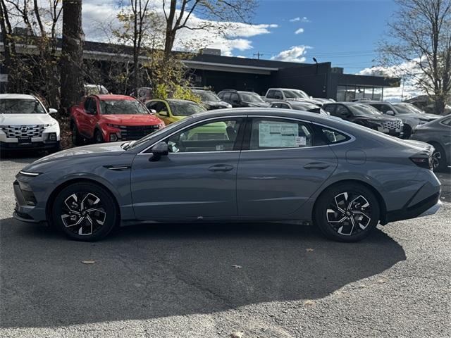 new 2025 Hyundai Sonata car, priced at $30,920