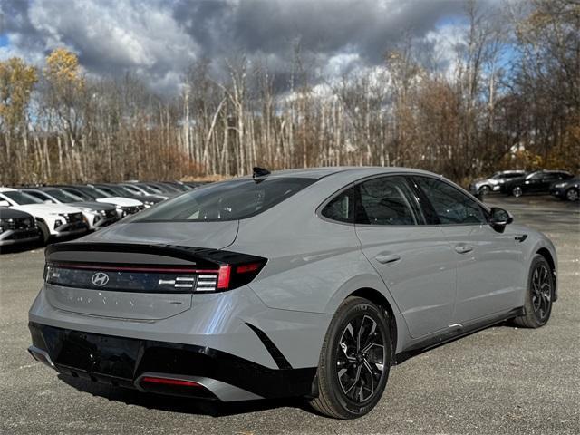 new 2025 Hyundai Sonata car, priced at $30,920