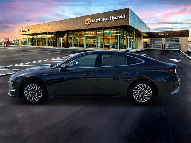 new 2024 Hyundai Sonata Hybrid car, priced at $36,670