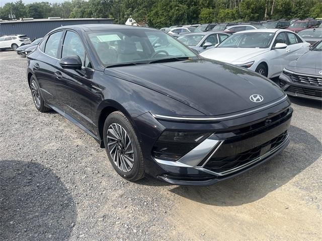 new 2024 Hyundai Sonata Hybrid car, priced at $38,920