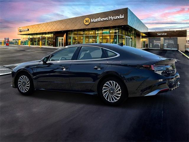 new 2024 Hyundai Sonata Hybrid car, priced at $36,670