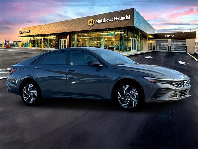 new 2025 Hyundai ELANTRA HEV car, priced at $26,001