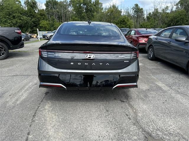 new 2024 Hyundai Sonata Hybrid car, priced at $38,895