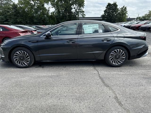 new 2024 Hyundai Sonata Hybrid car, priced at $38,895