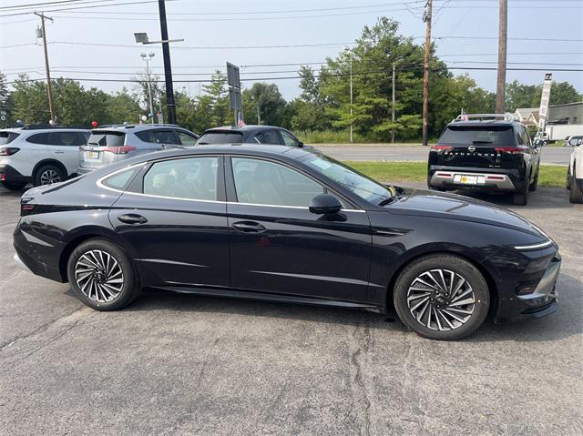 new 2024 Hyundai Sonata Hybrid car, priced at $38,895