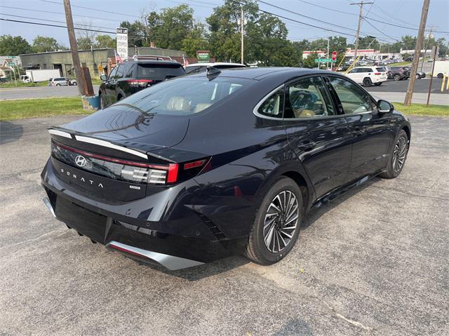 new 2024 Hyundai Sonata Hybrid car, priced at $38,895