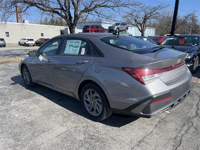 new 2024 Hyundai Elantra HEV car, priced at $27,950