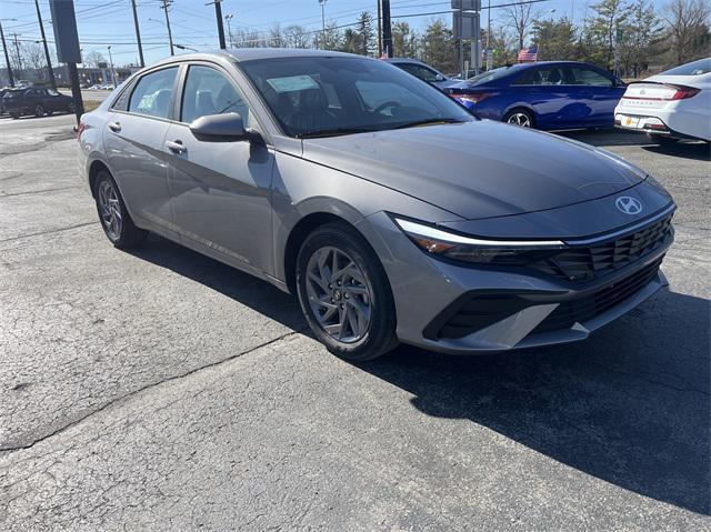 new 2024 Hyundai Elantra HEV car, priced at $27,950