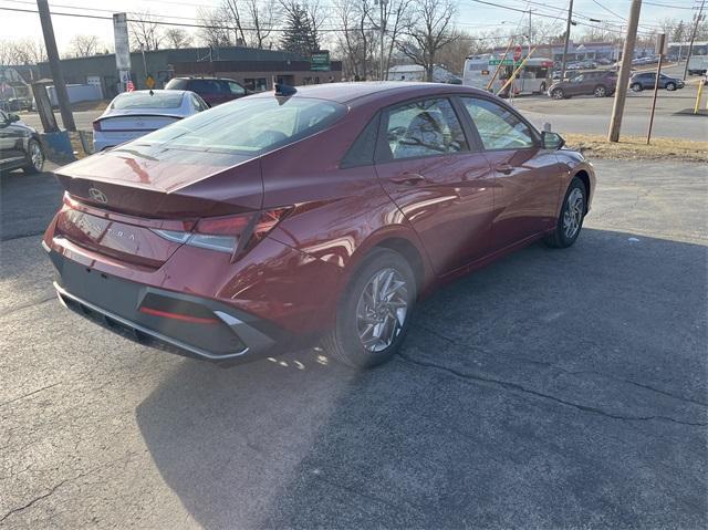 new 2024 Hyundai Elantra car, priced at $25,265