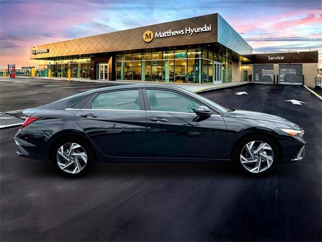 new 2025 Hyundai Elantra car, priced at $26,592