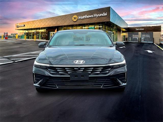 new 2025 Hyundai Elantra car, priced at $26,592