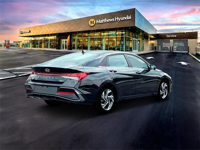 new 2025 Hyundai Elantra car, priced at $26,592