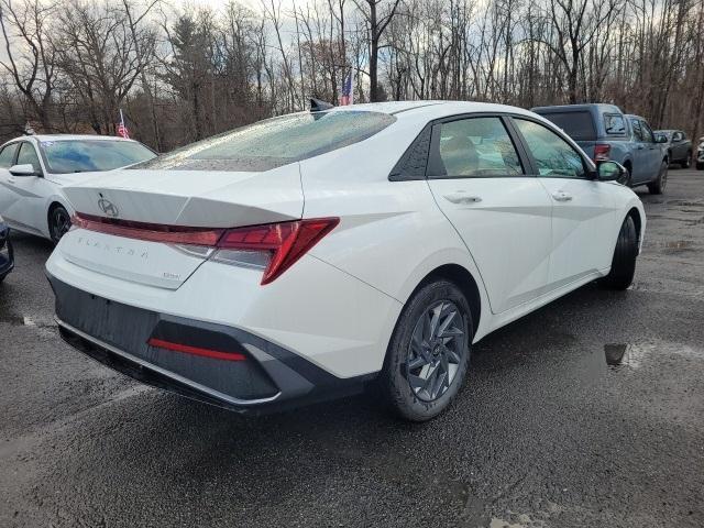 used 2024 Hyundai Elantra HEV car, priced at $24,214