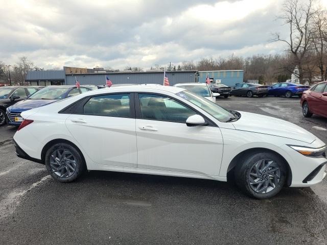 used 2024 Hyundai Elantra HEV car, priced at $24,214