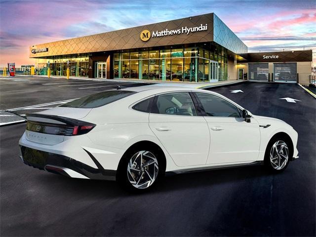 new 2026 Hyundai Sonata car, priced at $30,034