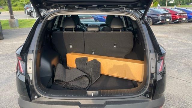 used 2024 Hyundai TUCSON Hybrid car, priced at $30,211