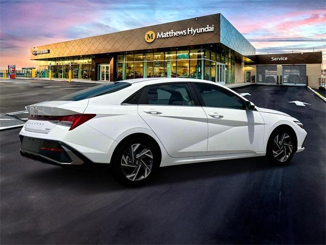 new 2025 Hyundai Elantra car, priced at $27,000