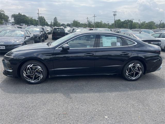 new 2024 Hyundai Sonata car, priced at $32,265