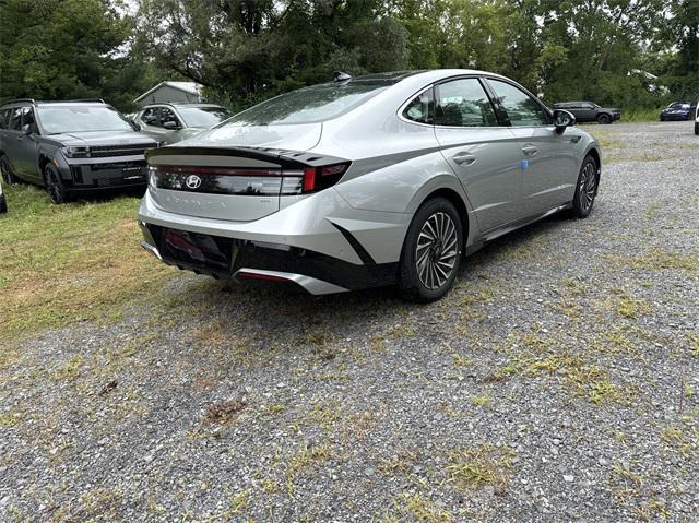 new 2024 Hyundai Sonata Hybrid car, priced at $38,895