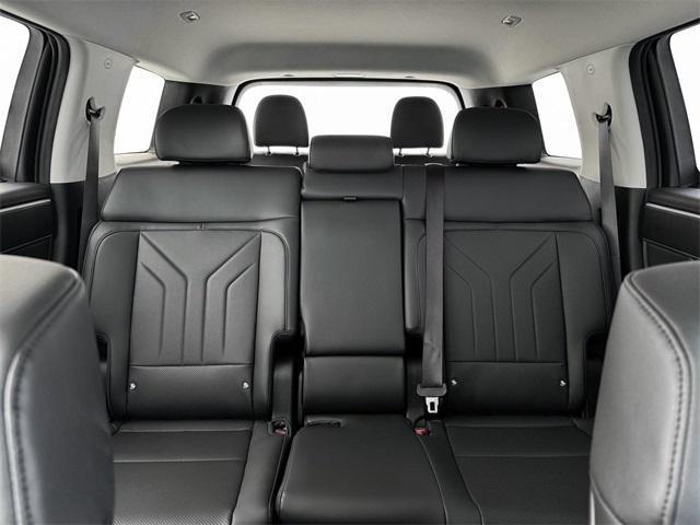 new 2025 Hyundai Santa Fe car, priced at $38,279