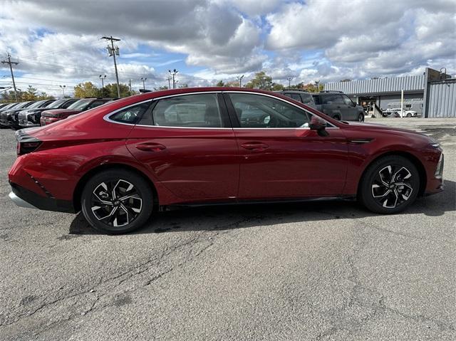 new 2025 Hyundai Sonata car, priced at $31,420