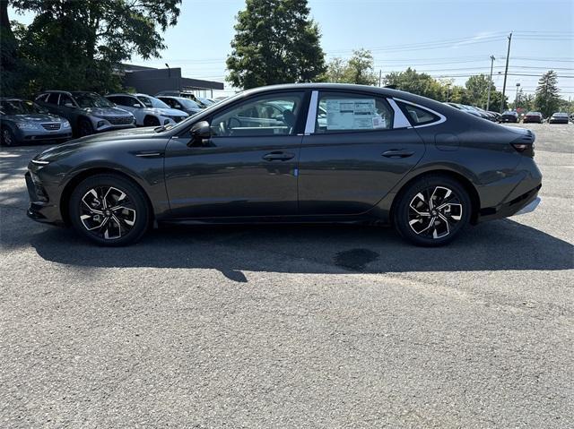 new 2024 Hyundai Sonata car, priced at $29,220