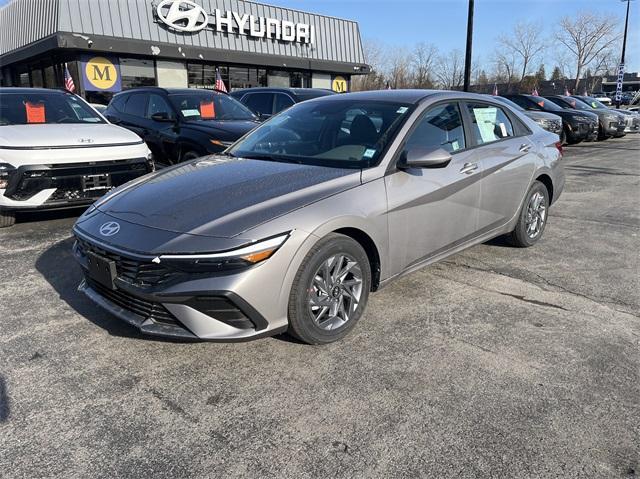 new 2024 Hyundai Elantra car, priced at $25,270