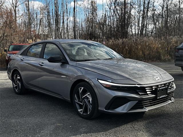 new 2025 Hyundai Elantra car, priced at $23,760