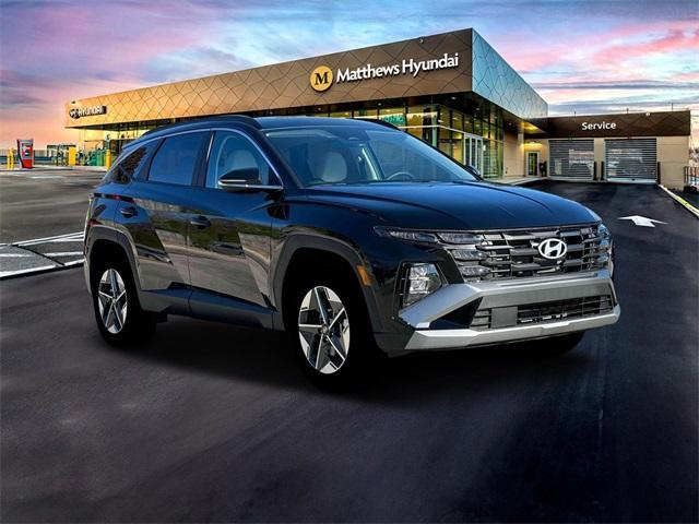 new 2025 Hyundai Tucson car, priced at $33,225