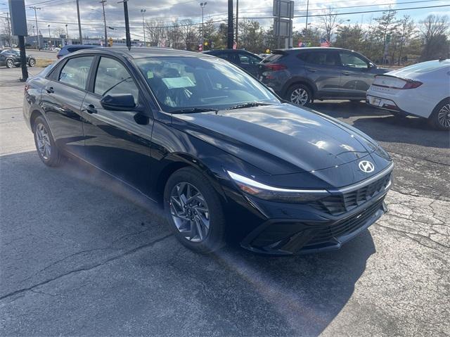 new 2024 Hyundai Elantra car, priced at $25,270