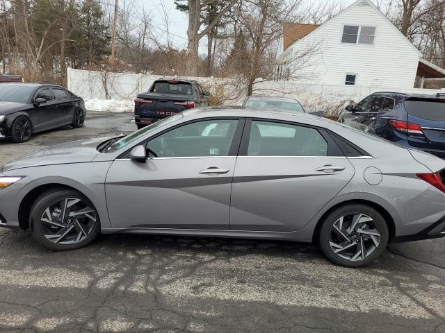 used 2024 Hyundai Elantra HEV car, priced at $27,200