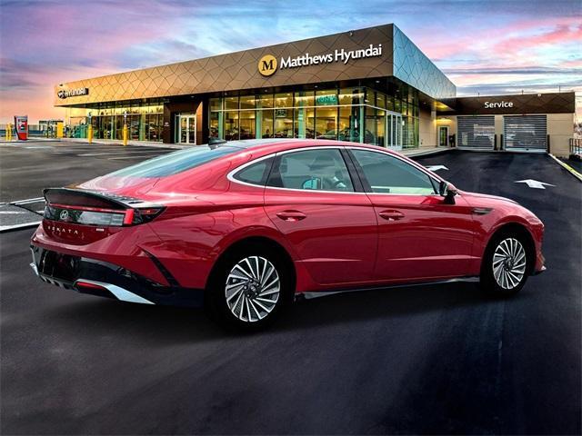 new 2025 Hyundai Sonata Hybrid car, priced at $37,810