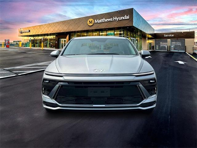 new 2025 Hyundai Sonata Hybrid car, priced at $37,110
