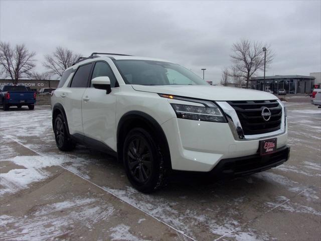 used 2022 Nissan Pathfinder car, priced at $25,999