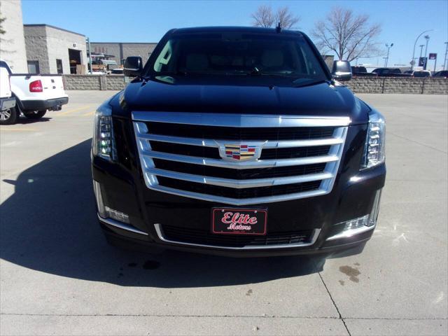 used 2019 Cadillac Escalade ESV car, priced at $34,999