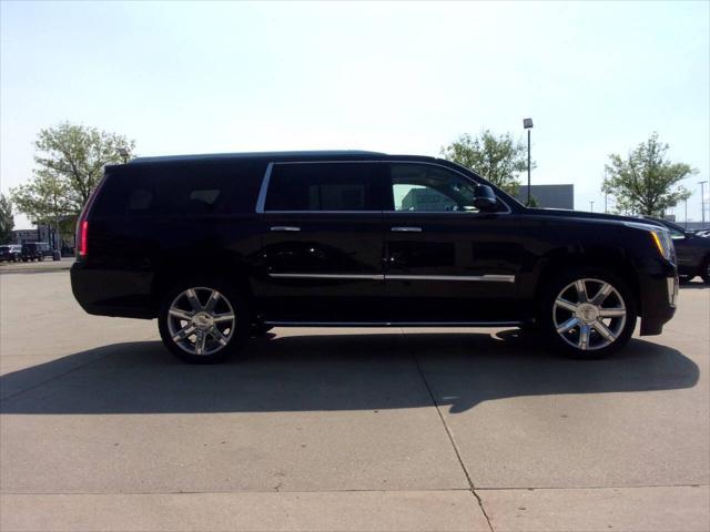 used 2019 Cadillac Escalade ESV car, priced at $34,999