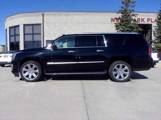 used 2019 Cadillac Escalade ESV car, priced at $34,999