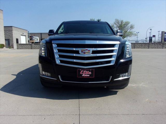 used 2019 Cadillac Escalade ESV car, priced at $34,999