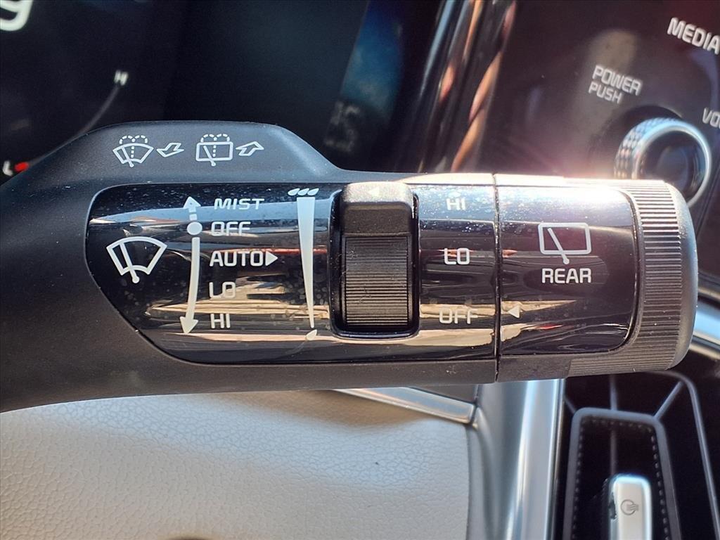 used 2024 Kia Sorento Plug-In Hybrid car