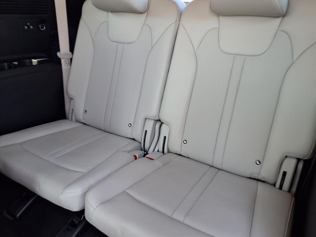 used 2024 Kia Sorento Plug-In Hybrid car