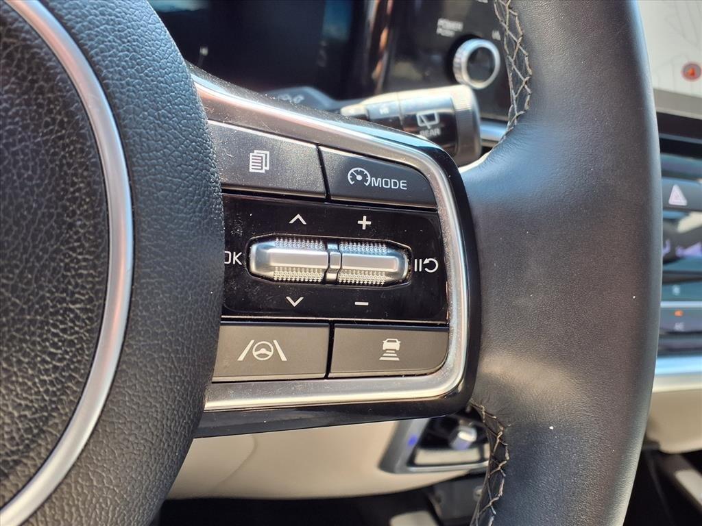 used 2024 Kia Sorento Plug-In Hybrid car