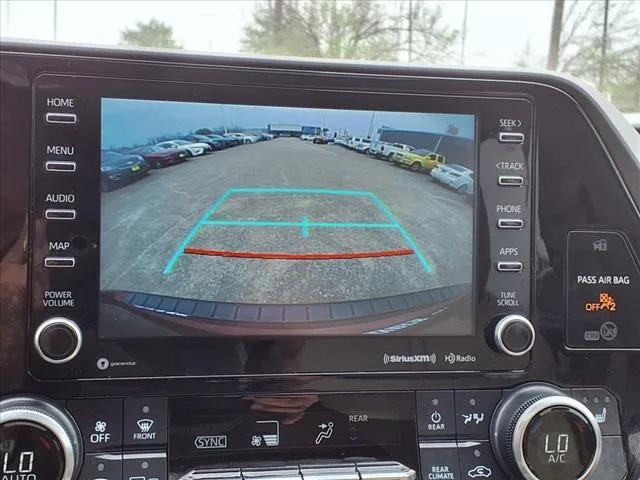used 2022 Toyota Highlander car, priced at $35,890
