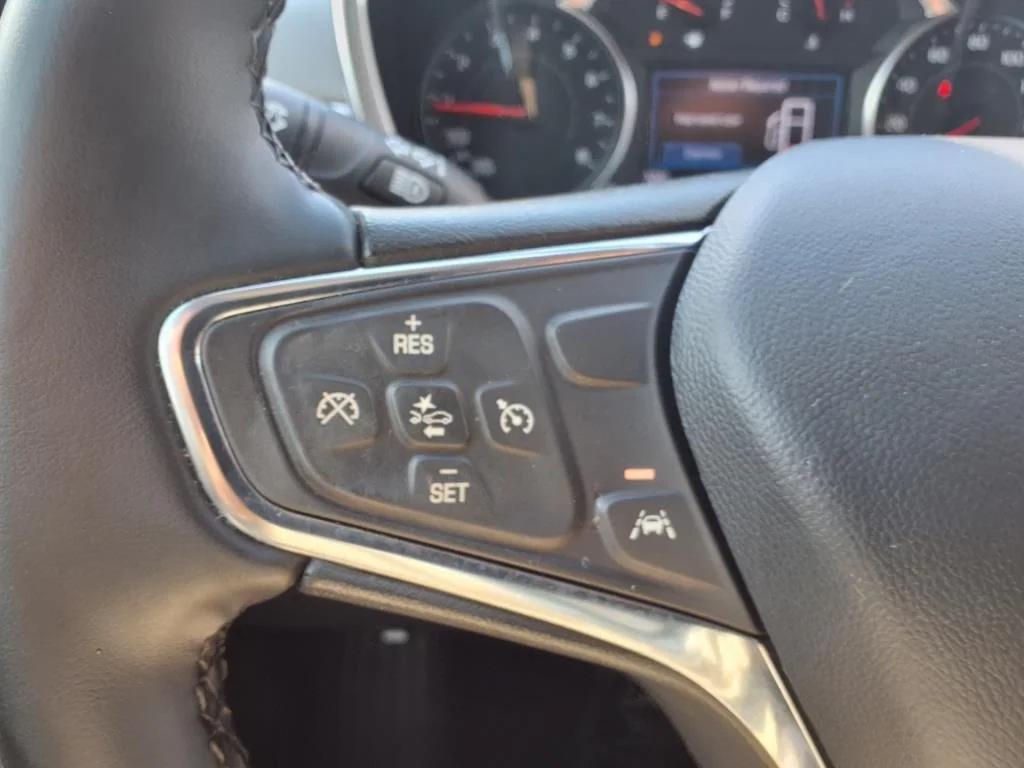 used 2024 Chevrolet Equinox car, priced at $21,600