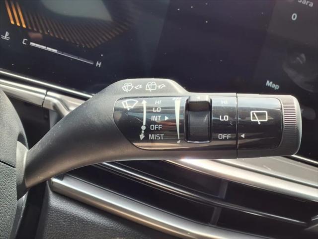 used 2025 Kia Sorento car, priced at $36,900
