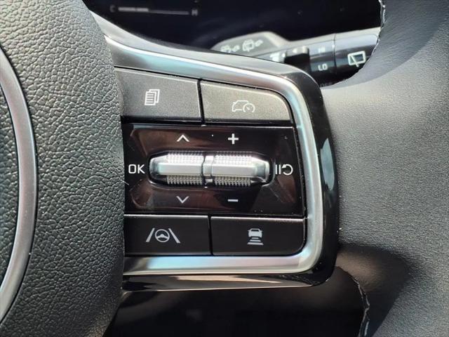 used 2025 Kia Sorento car, priced at $36,900