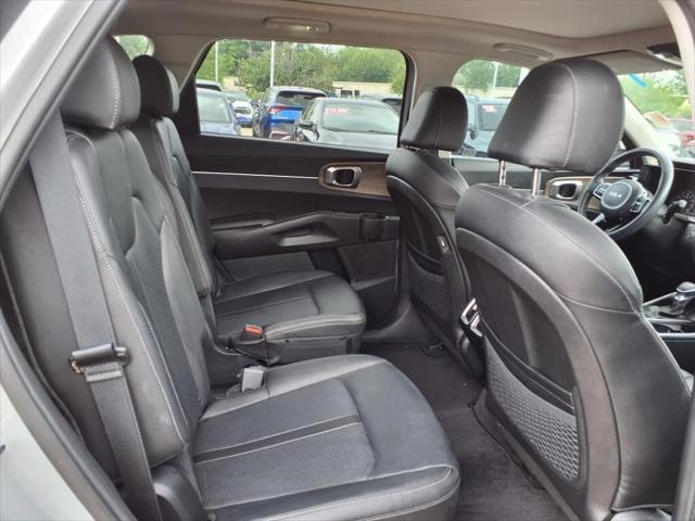 used 2022 Kia Sorento car, priced at $30,800