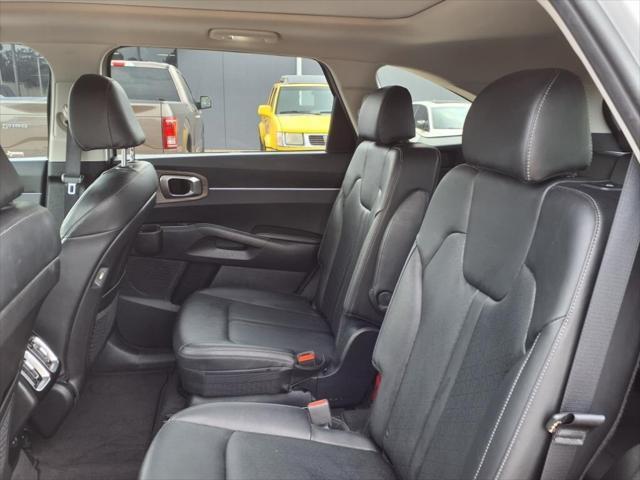 used 2022 Kia Sorento car, priced at $30,800