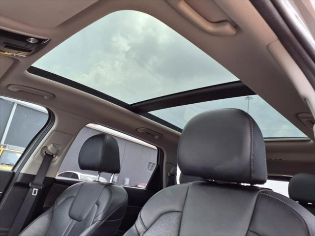 used 2022 Kia Sorento car, priced at $30,800