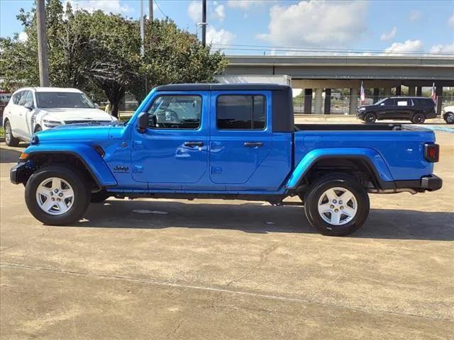 used 2022 Jeep Gladiator car, priced at $30,400