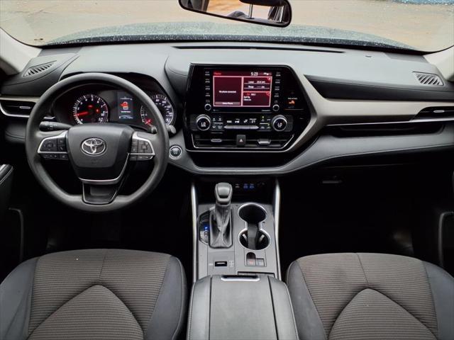used 2022 Toyota Highlander car, priced at $28,700